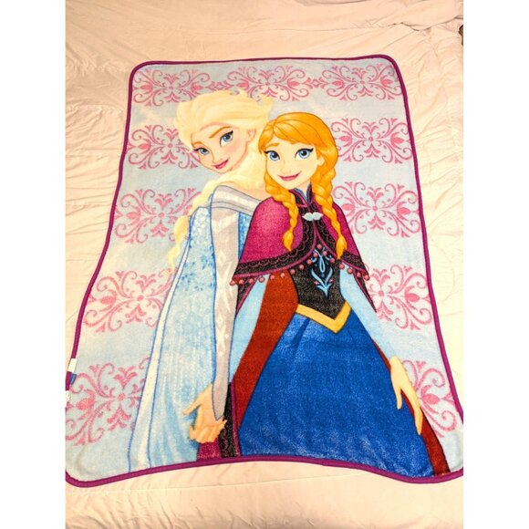 Disney 2017 Frozen Elsa and Anna Plush Fleece Blanket 62X45 - Picture 7 of 10